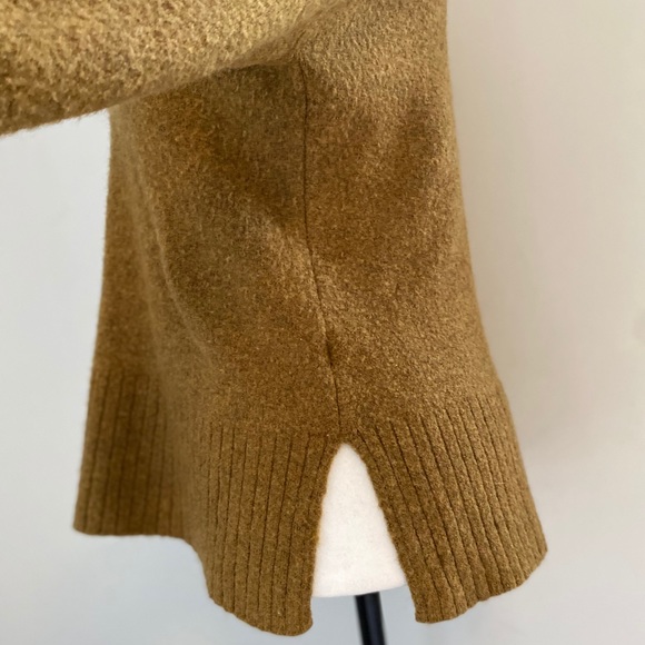 Madewell Yellow Pullover Sweater Buttons wool - Picture 5 of 7